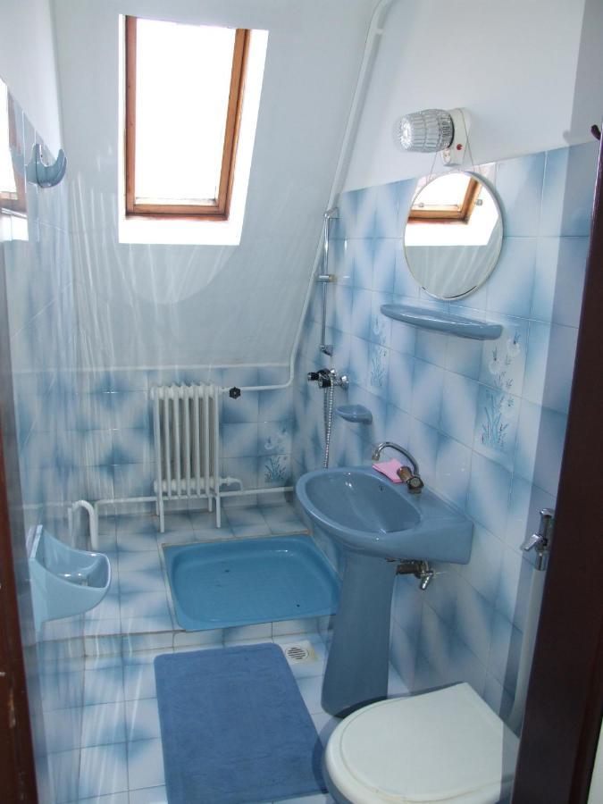 Revesz Vendeghaz Hotel Harkany Room photo
